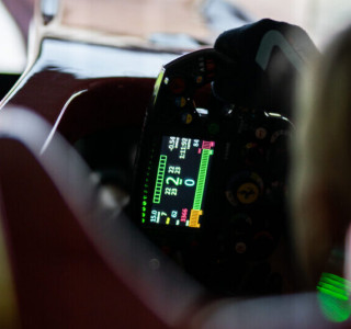 JELENTKEZZ AZ FIA GIRLS ON TRACK VERSENYRE - AZ MNASZ BIZTOSÍTJA A RÉSZVÉTELHEZ SZÜKSÉGES IRACING HO